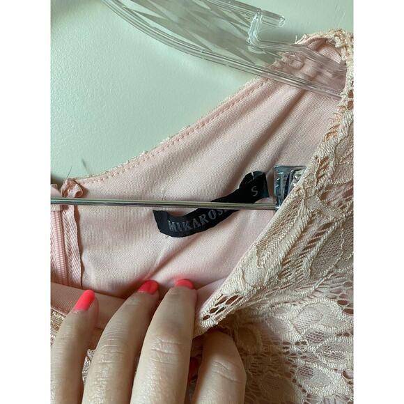 Mikarose Blush Pink Lace Modest Dress- size small - Picture 2 of 2